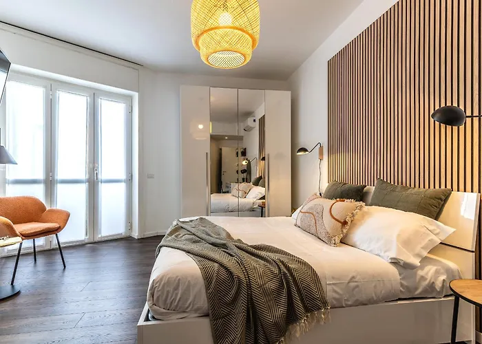 Stayeasy Cavalcanti - 3 Bedrooms, 2 Baths - Central Station